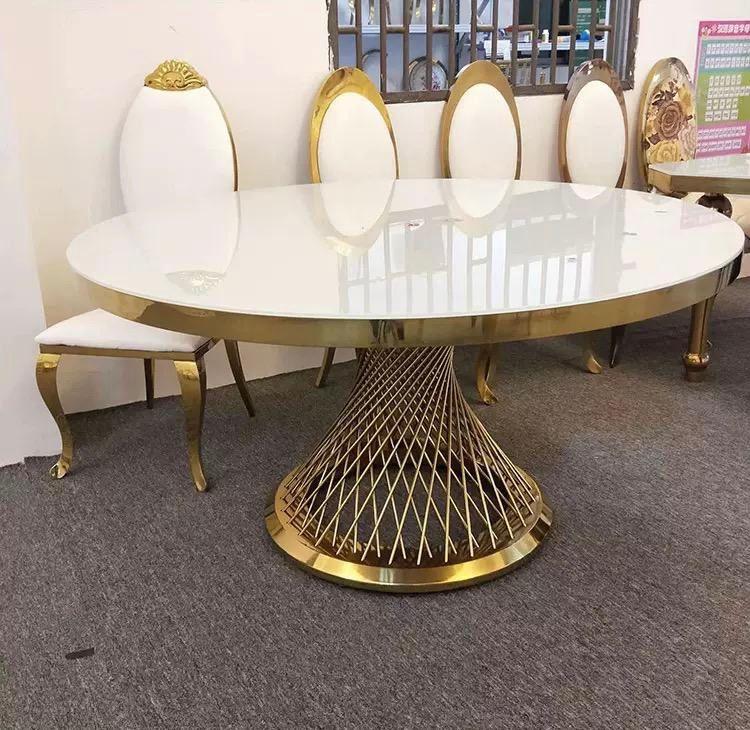 Tables & Decor